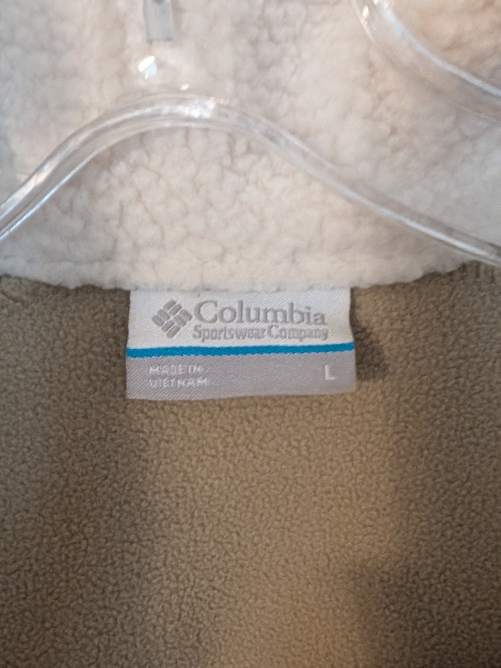 Columbia Sherpa Pullover Jacket in Cream & Tan - Picture 3 of 3